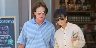 Tak Hanya Berkaki Mulus, Ayah Kim Kardashian Juga Pakai Korset