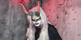 Tak Hanya Masyarakat Biasa, Para Artis Tanah Air Diajak Ikut Rasakan Kengerian Wahana Jurnal Risa Rumah Sandekala