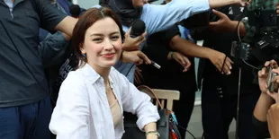 Tak Hanya Soal Gaya, Kimberly Ryder Selalu Pilih Pernak-Pernik yang Fungsinya Maksimal