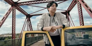 Tak Layak Tayang, Foto Gong Yoo Tetap Ganteng Bikin Meleleh!
