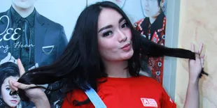 Tak Mood Ketemu Vicky, Zaskia Shinta Mengadu Pada Deddy Corbuzier
