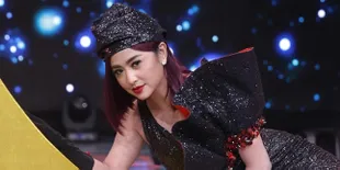 Tak Pernah Dinafkahi Angga, Dewi Perssik Geram Ada yang Singgung Harta Gono-Gini