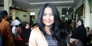 Tak Pernah Nampak Hamil, Ovi Duo Serigala Pamer Foto Anak di IG