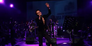 Tak Punya Uang Menonton Slank, Slankers Ini Buat Rusuh!