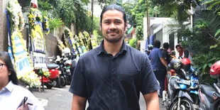 Takut Jarum Suntik, Begini Cara Chicco Jerikho Ikut Vaksinasi Covid-19