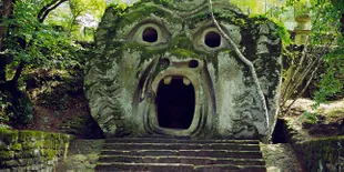 Taman Monster yang Siap Jadi Tempat Uji Nyalimu!