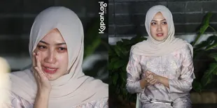 Tamara Tyasmara Kenang Ramadan Bersama Almarhum Dante, Tangis Pecah di Makam Sang Anak