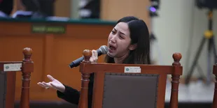 Tamara Tyasmara Menangis Saat Berikan Kesaksiannya Dalam Sidang Kematian Dante