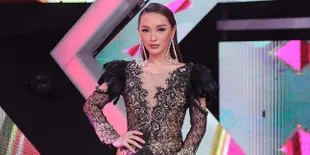 Tampik Isu Kedekatan Dengan Kriss Hatta, Zaskia Gotik Mengaku Sudah Dekat Dengan Seorang Pria