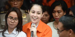 Tampil Cantik di Tahanan, Pengacara Bantah Jennifer Dunn Lakukan Perawatan