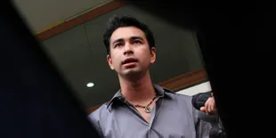 Tampil Lagi di Persbukers, Raffi Ahmad Disambut Red Carpet