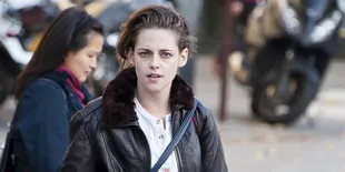 Tampil Natural Tanpa Make Up, Kristen Stewart Tetap Kece Badai
