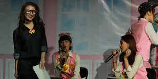 Tampilkan 'School', JKT48 Hibur Anak-Anak Panti Asuhan
