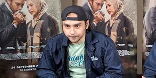 Tantangan Perankan Pemuda Agnostik, Achmad Megantara Totalitas di 'IBADAH DAN CINTA'