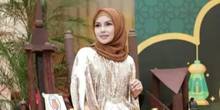 Tanty Octavia Hijrah, Tinggalkan Arisan dan Jual Koleksi Tas Mewah