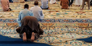 Tata Cara dan Doa Sholat Lailatul Qodar yang Perlu Dipelajari