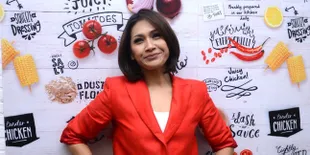 Tata Janeeta Disebut Telah Menikah dengan Brotoseno, Komentar Maia Jadi Petunjuk?
