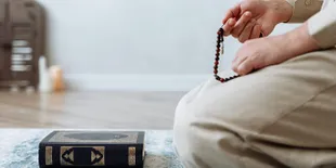 Tawasul Artinya Beribadah dengan Ridho Allah SWT, Beserta Hukum, Jenis, dan Doanya