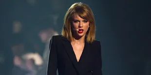 Taylor Swift Beri Penghormatan Untuk Aretha Franklin di Konsernya