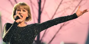 Taylor Swift Datang Sendiri ke Grammy, ke Mana Calvin Harris?