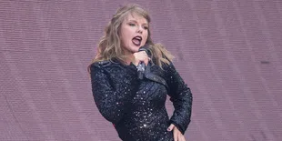 Taylor Swift Kembali Kejutkan Wembley Stadium, Kali Ini Bersama Robbie Williams!