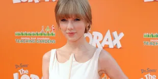 Taylor Swift True American Beauty