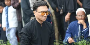 Tegar di Pusara Ibu, Anji Manji Ceritakan Momen Terakhir Sang Bunda