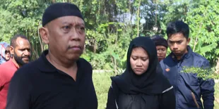 Tukul Arwana Berusaha Tegar Lepas Kepergian Belahan Jiwanya