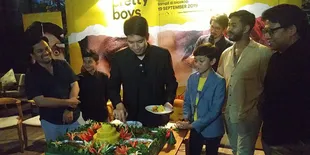 Tembus 500 Ribu Penonton, Pemain 'PRETTY BOYS' Langsung Gelar Syukuran