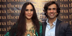 Terinspirasi Dari Ratu Turki, Ina Thomas Pamer Baju Rp 3-13 Juta