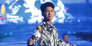 Terinspirasi Valen, Ikhwan Dapat Dukungan Penuh dari Warga Polman di D'Academy 8
