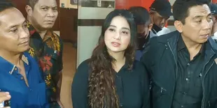 Terkait Pernyataan Wanita Berinisial W yang Menghina Dewi Perssik, Kuasa Hukum: Keteledoran Saja