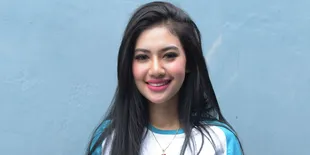Terkuak! Ini Penyebab Della Perez Dapat 'Surat Cinta' Dari Polda Jatim