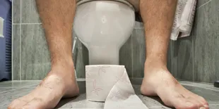 Terlanjur Kebelet, Wanita Ini Buang Air Besar di Bus Berpenumpang