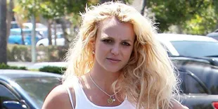 Ternyata Britney Spears Punya Penyakit Kulit