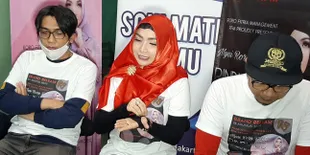 Ternyata Roro Fitria Menyelesaikan Single Terbarunya yang Bertajuk 'Rindu Ibu' Hanya Dalam Waktu Singkat