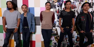 Rutinitas Lebaran, Personel Ungu Jalankan Side Job Babysitter