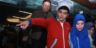 Tersandung Masalah Pelecehan, Indra Bekti Ikut Botakin Selebriti