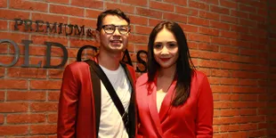Tersentuh Lihat Nagita Slavina Salat Sambil Nangis Pasca Berantem dan Hampir Cerai, Raffi Ahmad: Kisah Gue Kayak Sinetron Azab