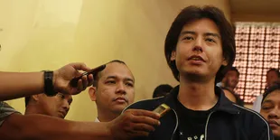 Tertangkap Narkoba, Roger Danuarta Dijebak?