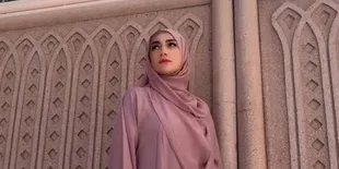 Tetangga Dekat, Celine Evangelista Akui Kaget Dengar Suami Najwa Shihab Meninggal Dunia