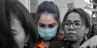 Tetap Tampil Cemerlang di Penjara Seperti Jennifer Dunn, Aneh Nggak Sih?