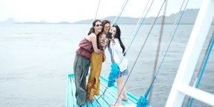 The Sisters Sampai di Malang, Dijemput Mobil 'Super Hits' Pesanan Mama