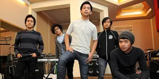 Tiba di Dublin, Rian d Masiv Borong Piringan Hitam