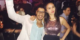 Tiba di Indonesia, Vin Rana dan Nita 'Rayakan' Dengan Pose Ini