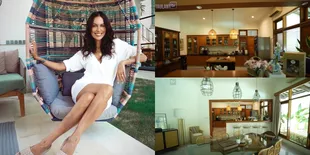 Tinggal di Rumah Kontrakan, 8 Potret Dapur Sophia Latjuba yang Bernuansa Klasik Serba Kayu - Unik Ada Mini Bar