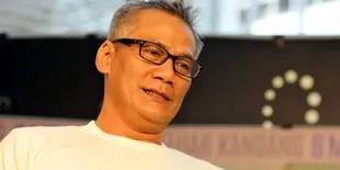 Tio Pakusadewo Aktor Legendaris yang Melejit di Era 90an