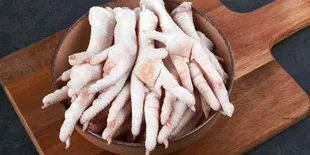 Tips Mengolah Ceker Ayam yang Hemat Gas dan Bebas Lendir