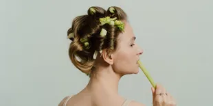 Tips Styling Alami Gaya Rambut Panjang Tanpa Catokan, Rol Rambut - Braid Overnight