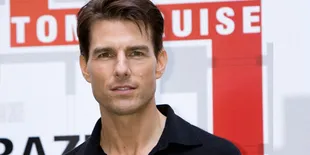 Tom Cruise Kencani Wanita Misterius?